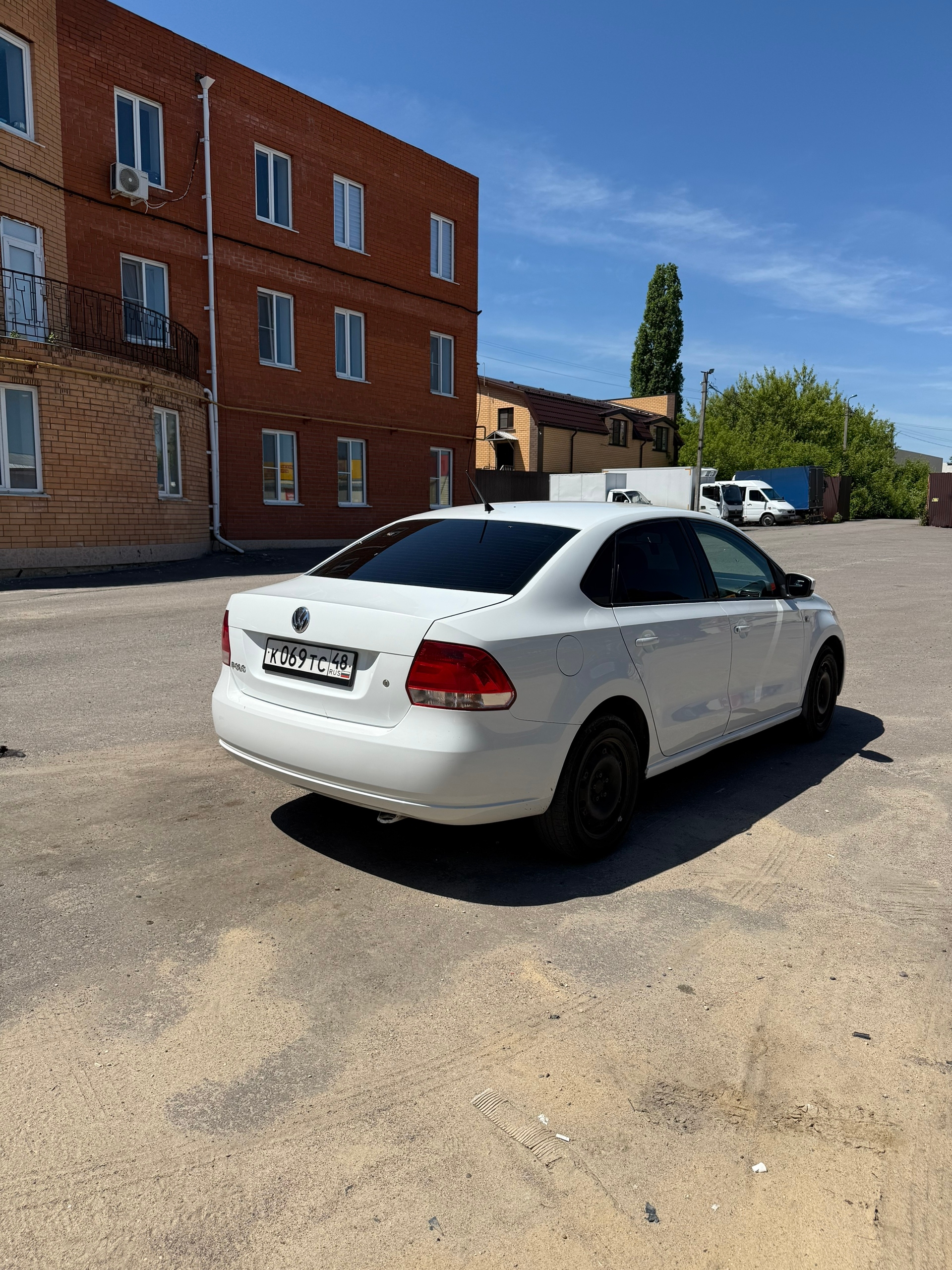 Volkswagen Polo 2014 1.6 механика (5)