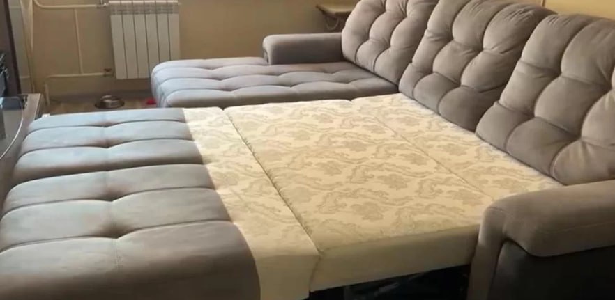 Диван и кровать: цена 6000 (8)