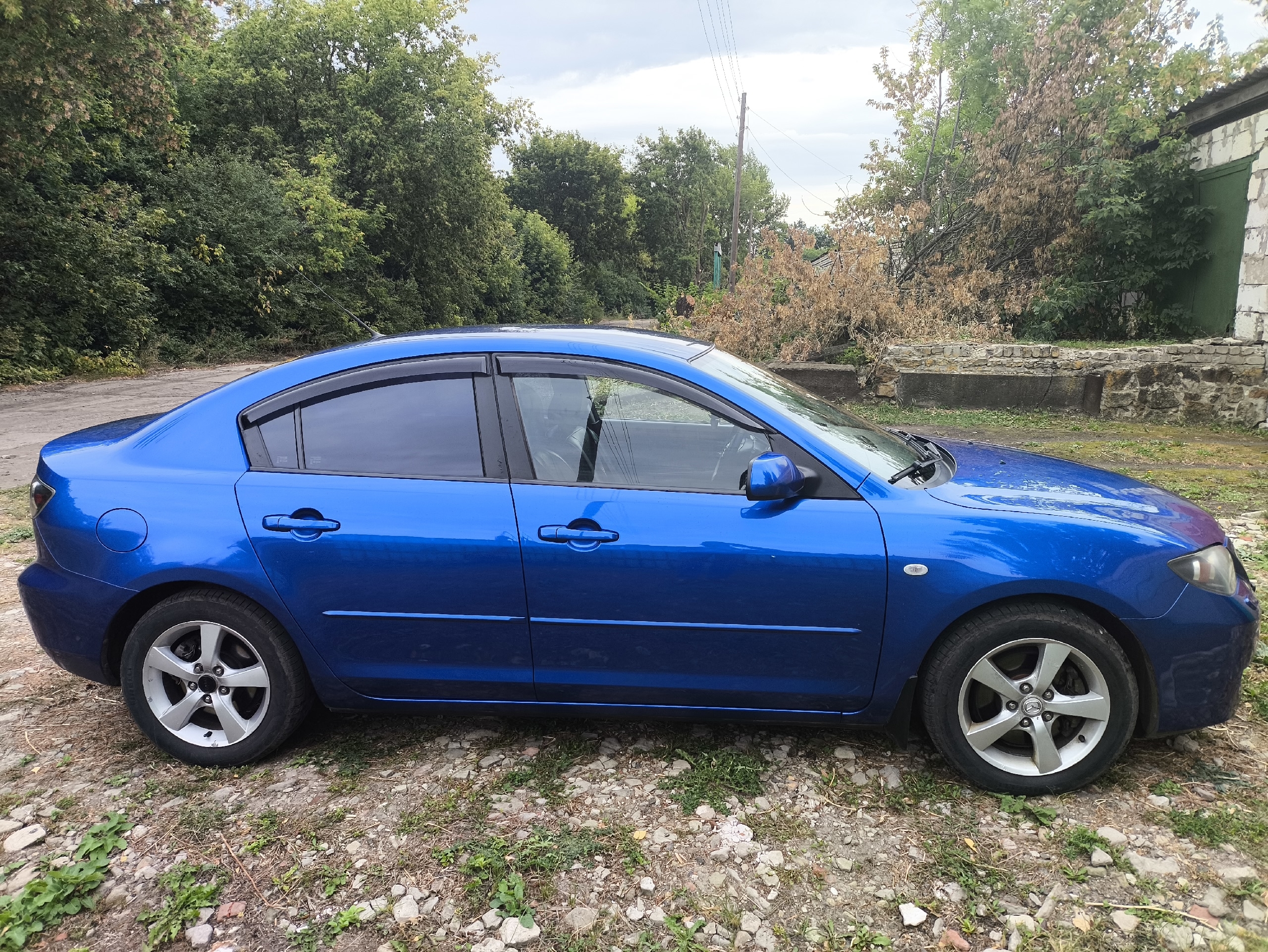 Продается Mazda 3 2.0 MT. (2)