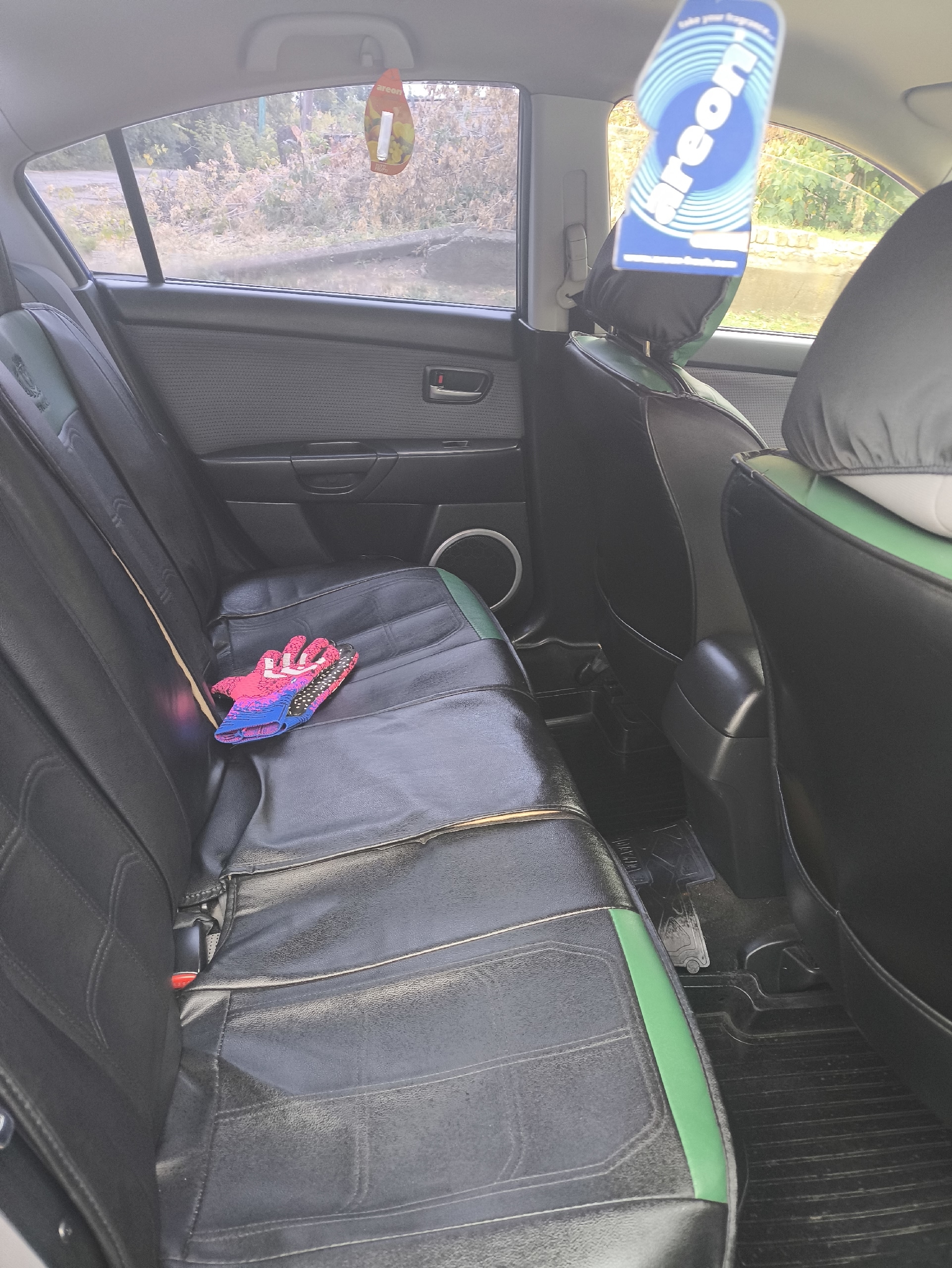 Продается Mazda 3 2.0 MT. (7)