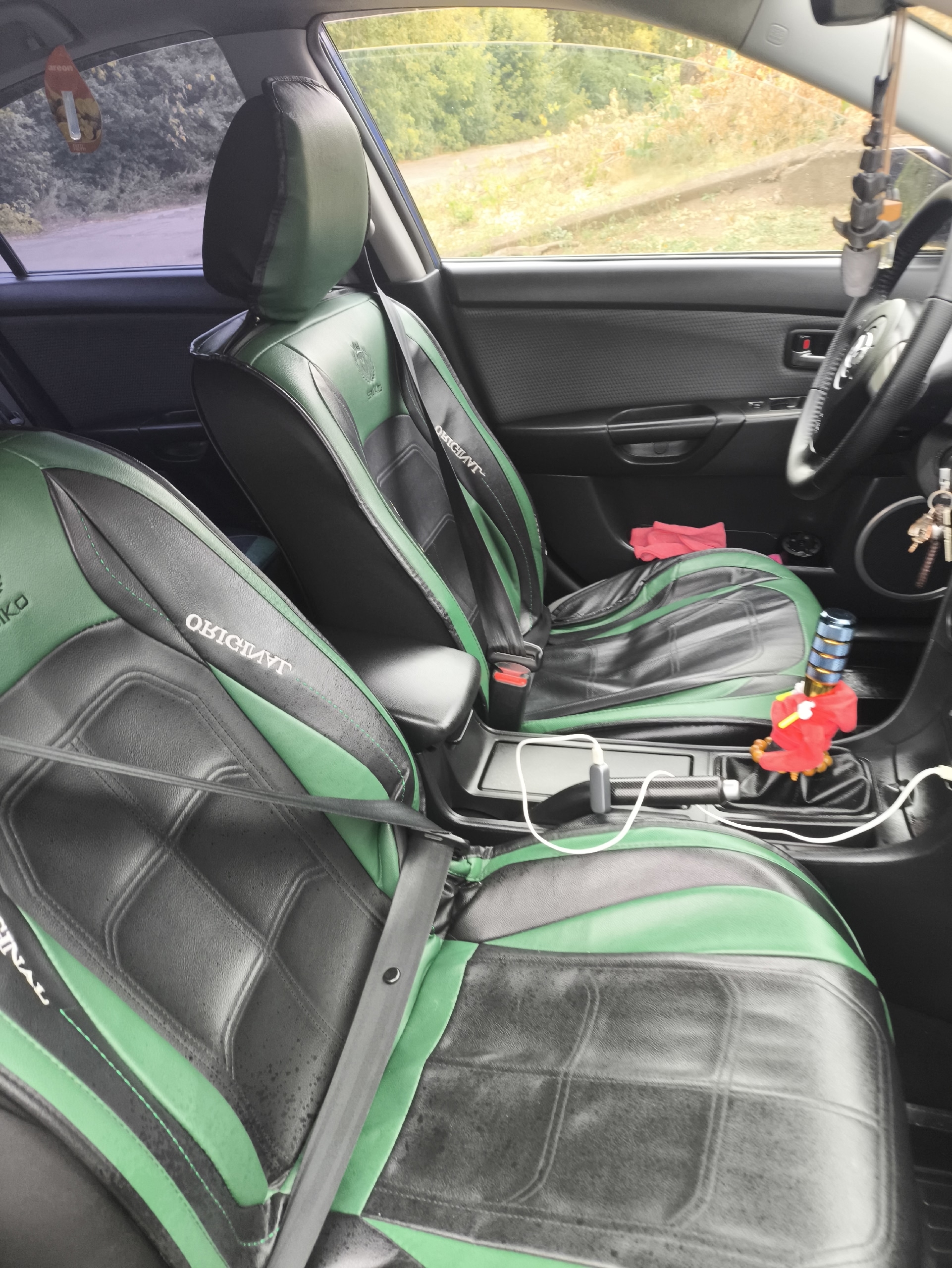 Продается Mazda 3 2.0 MT. (6)