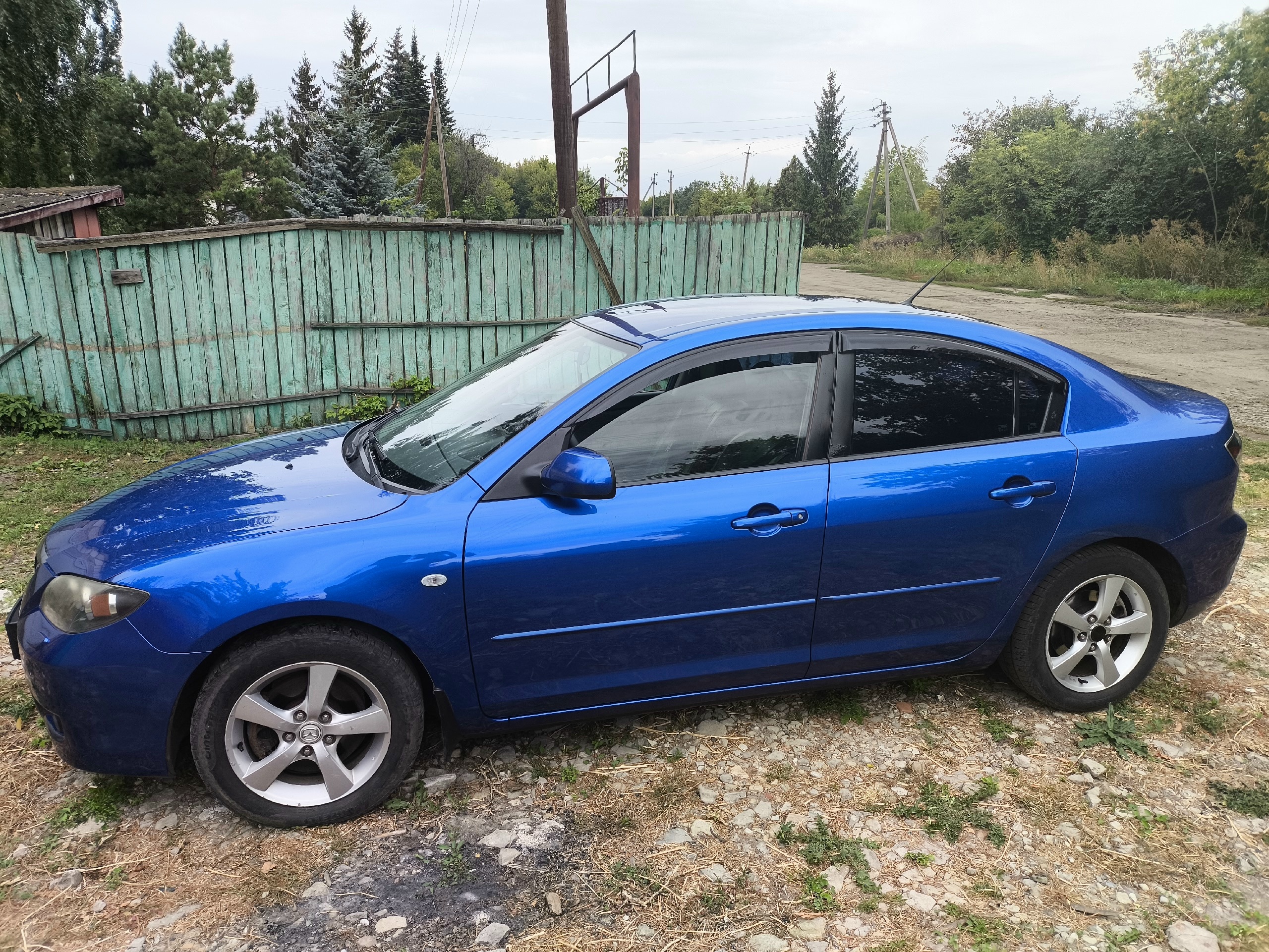 Продается Mazda 3 2.0 MT.