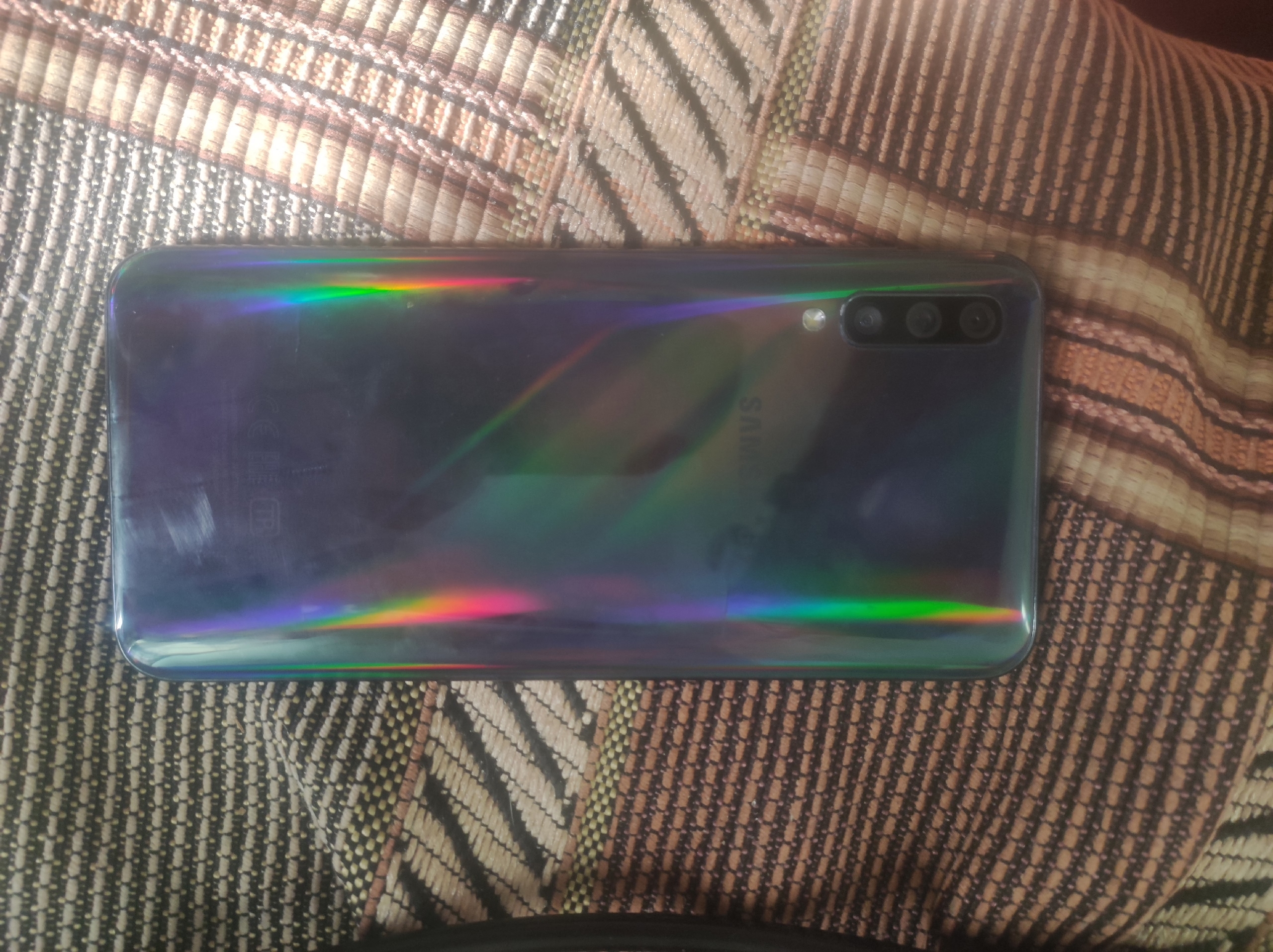 Samsung Galaxy A50, идеальное состояние. (2)