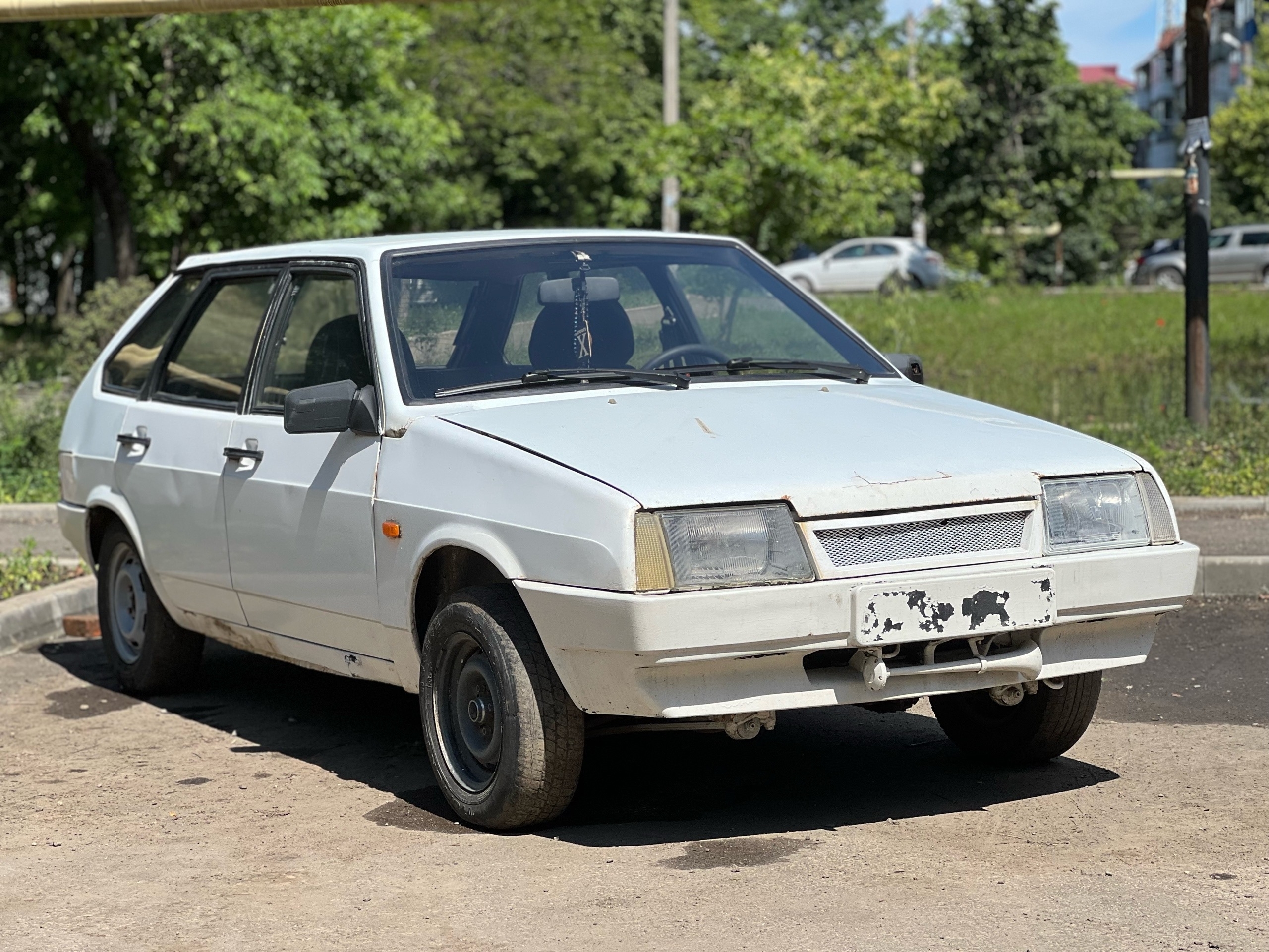 ВАЗ 2109 1996 1.5 карбюратор.