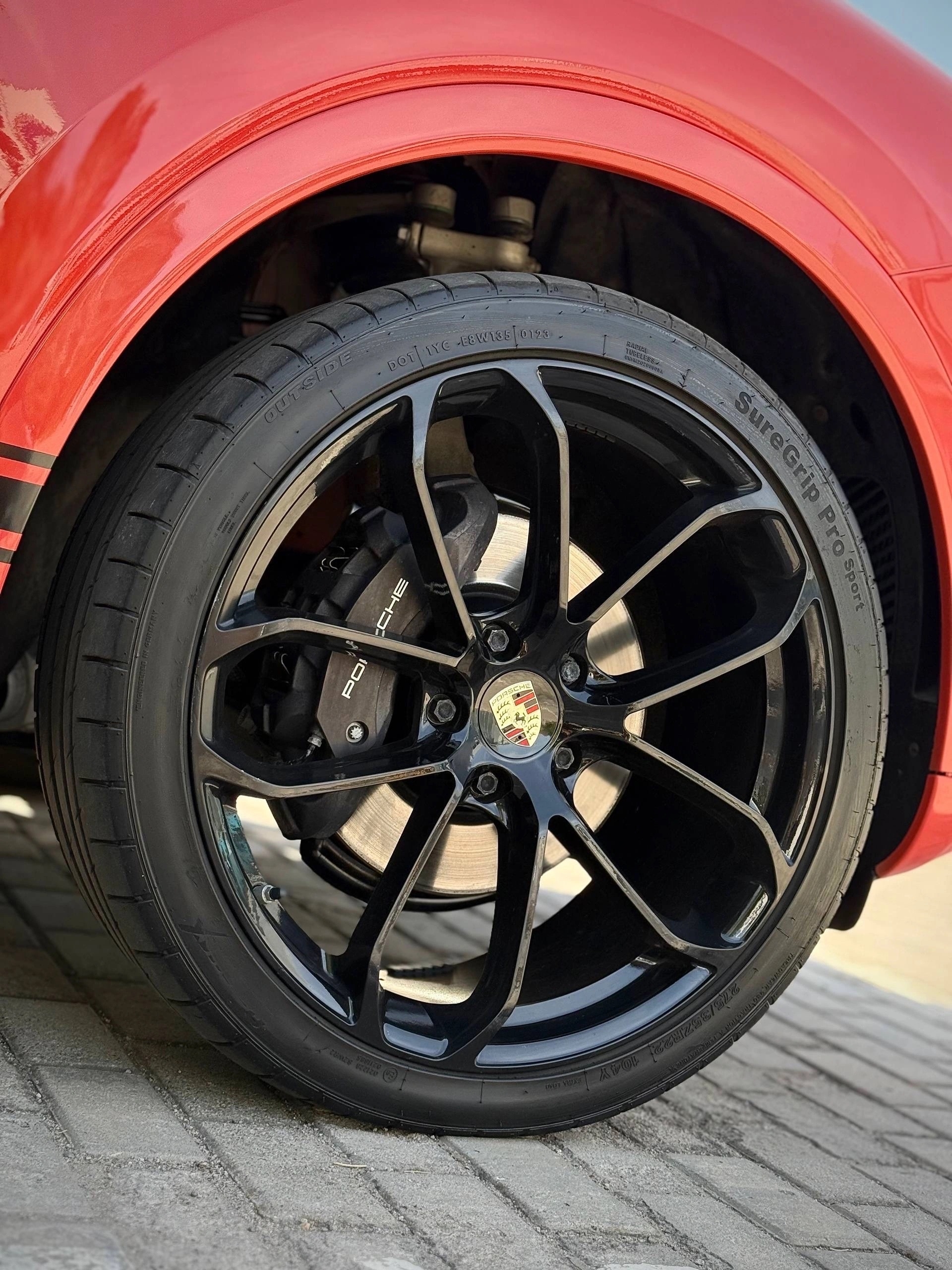Porsche Cayenne Coupe 2020 год (6)