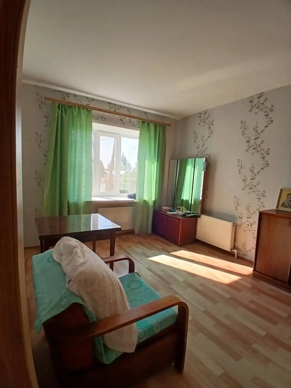 Продается однокомнатная квартира в центре (3)