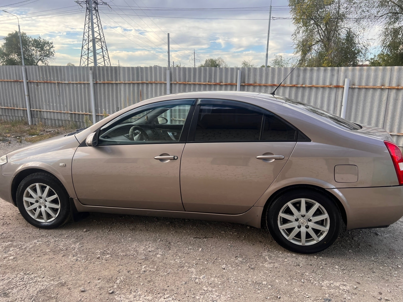 Nissan Primera Comfort 1.6 бензин (8)