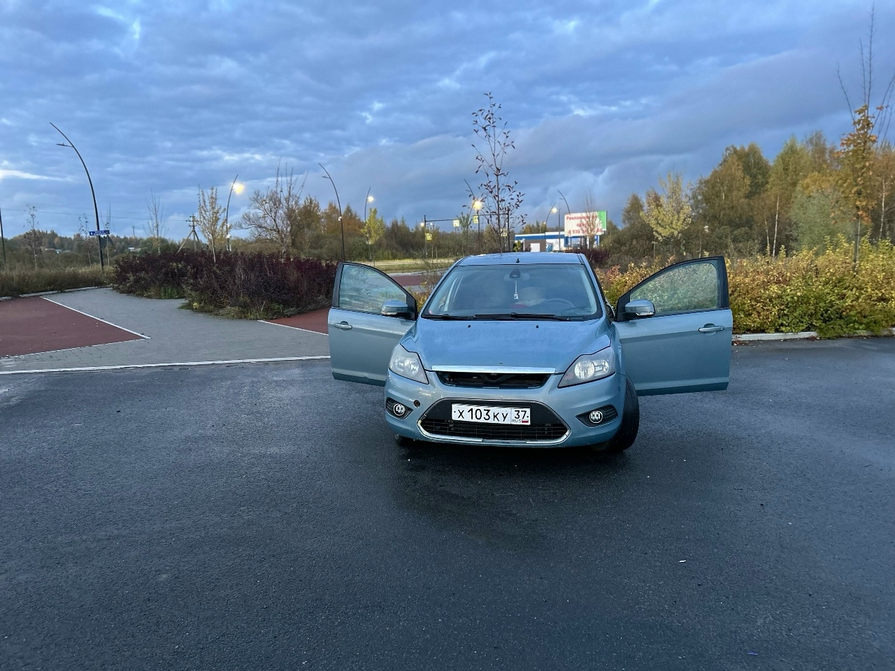 Ford Focus 1.8 механика продаю (5)
